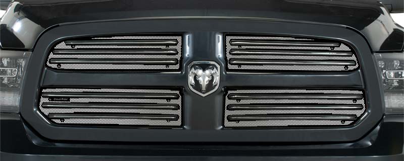2013-2018 Dodge Ram 1500 With Chrome Bar Grill, Upper Screen Only